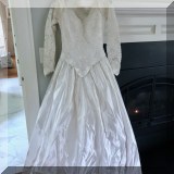 H08. Wedding dress 